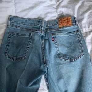 Men’s Levi’s light blue jeans